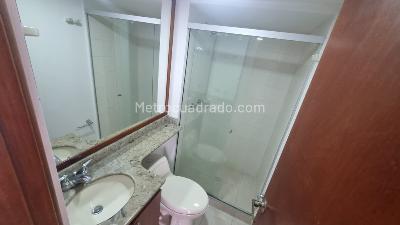 Apartamento de 3 alcobas en arriendo en El Poblado, Medellín, 81 m² · foto 13 de 20