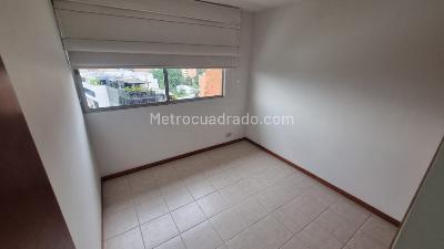 Apartamento de 3 alcobas en arriendo en El Poblado, Medellín, 81 m² · foto 15 de 20