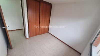 Apartamento de 3 alcobas en arriendo en El Poblado, Medellín, 81 m² · foto 17 de 20