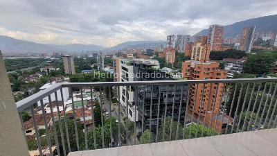 Apartamento de 3 alcobas en arriendo en El Poblado, Medellín, 81 m² · foto 6 de 20
