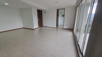 Apartamento de 3 alcobas en arriendo en El Poblado, Medellín, 81 m² · foto 8 de 20