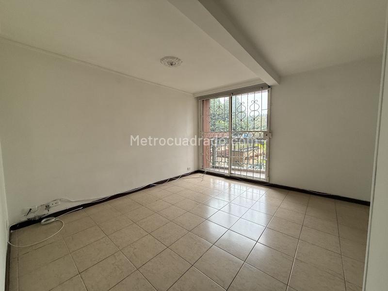 3BR Apartment in Suramerica (74 m²) - 2