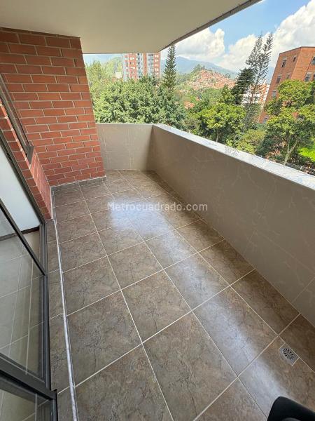 Spacious 3BR Apartment in Belen Loma De Los Bernal