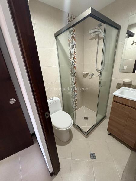 Spacious 3BR Apartment in Belen Loma De Los Bernal - 8