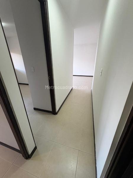 Spacious 3BR Apartment in Belen Loma De Los Bernal - 9