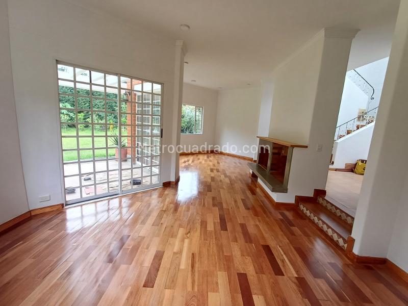 Casa Campestre de 5 Alcobas con Chimenea en Alto de Palmas - 8