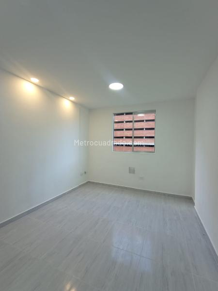 Apartamento en Arriendo, Fontibon, Rionegro - 2