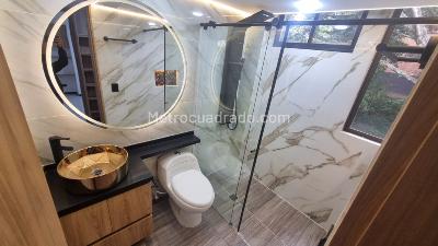Apartamento de 4 alcobas en arriendo en Las Lomas, Medellín, 165 m² · foto 15 de 20