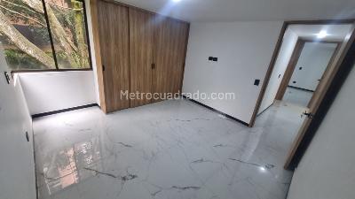 Apartamento de 4 alcobas en arriendo en Las Lomas, Medellín, 165 m² · foto 17 de 20