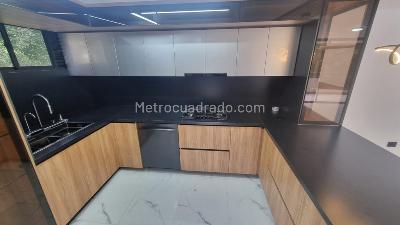 Apartamento de 4 alcobas en arriendo en Las Lomas, Medellín, 165 m² · foto 2 de 20