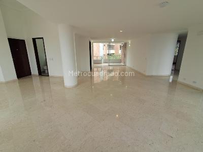 Apartamento en arriendo en El Tesoro, Medellín · foto 3 de 20