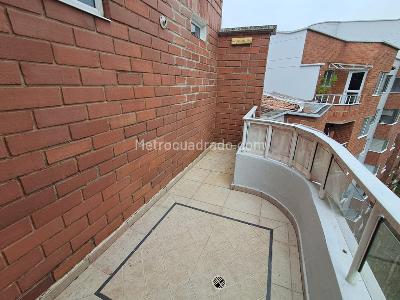 Apartamento en arriendo en El Tesoro, Medellín · foto 8 de 20