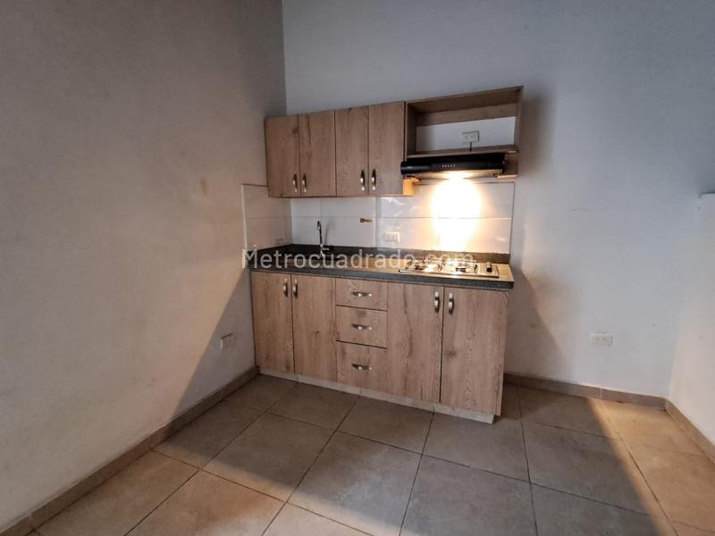 Elegant 2BR Apartment in Pilarica - 4