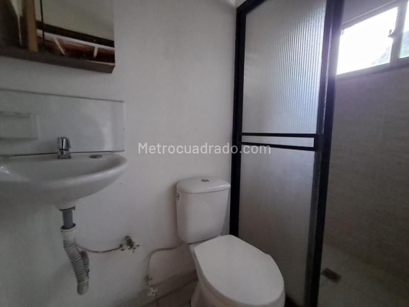 Elegant 2BR Apartment in Pilarica - 7