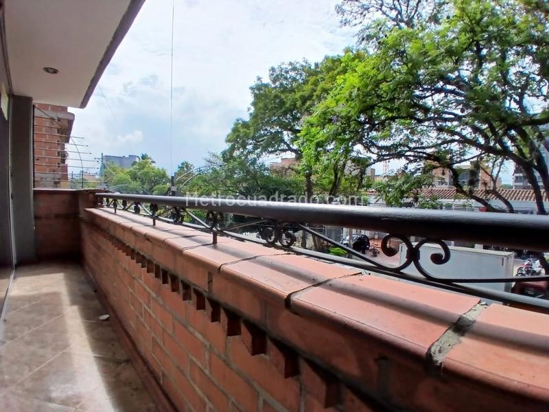 Apartamento de 3 Alcobas en Belén (Estrato 5) Cerca a Los Colinos - 2