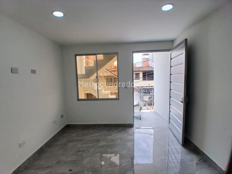 Elegant 3BR Apartment in Belen Loma De Los Bernal - 3