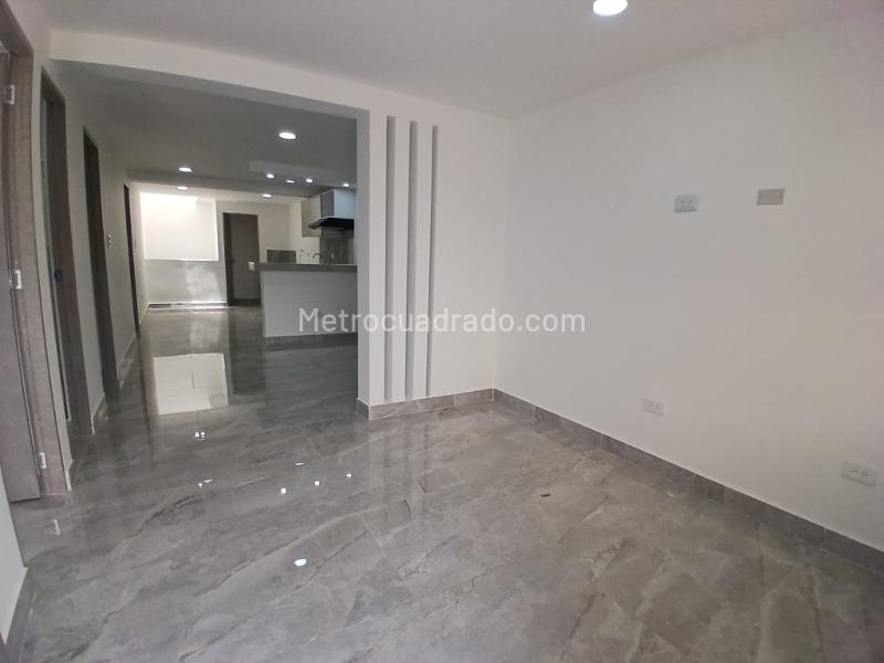 Elegant 3BR Apartment in Belen Loma De Los Bernal - 4