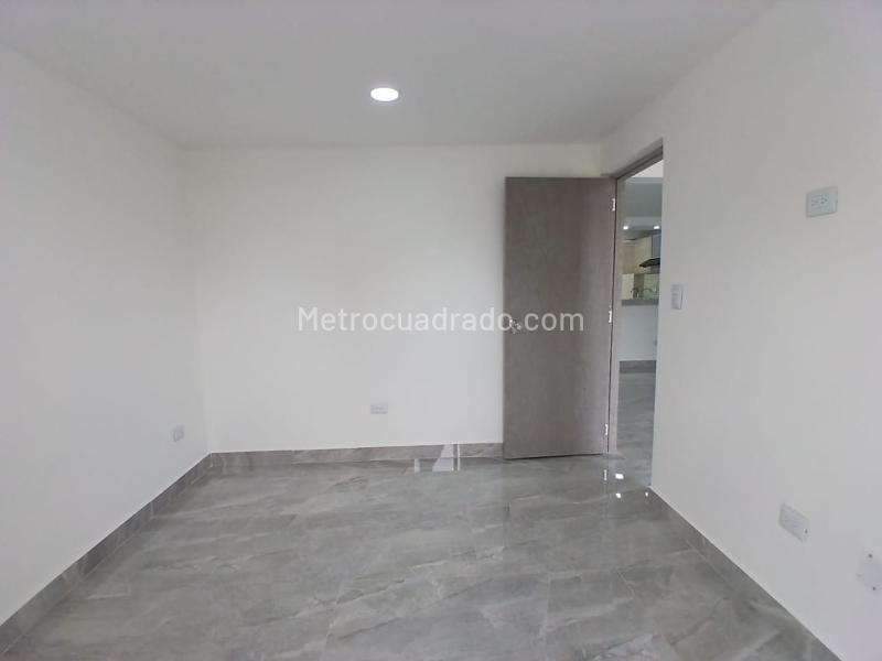 Elegant 3BR Apartment in Belen Loma De Los Bernal - 8