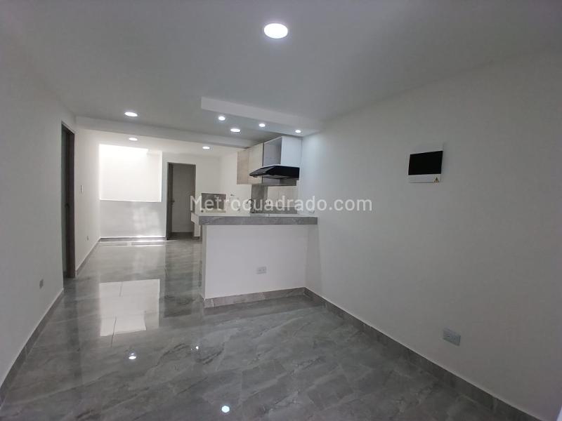 Elegant 3BR Apartment in Belen Loma De Los Bernal - 4