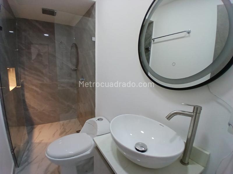 Elegant 3BR Apartment in Belen Loma De Los Bernal - 9