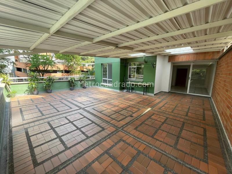 Cozy 2BR Apartment in Belen Loma De Los Bernal