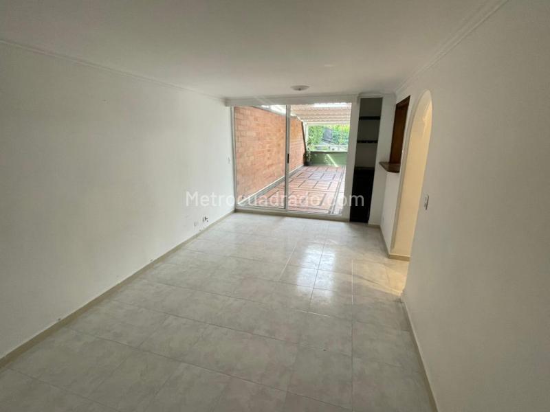 Apartamento Cómodo de 2 Alcobas en Belén Loma de los Bernal - 2