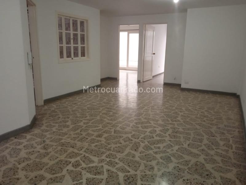 Apartamento Moderno de 2 Alcobas en Belén Nogal - 9