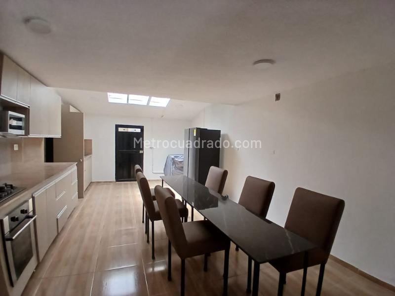 Casa Dúplex Elegante de 5 Alcobas en Belén Malibu - 7