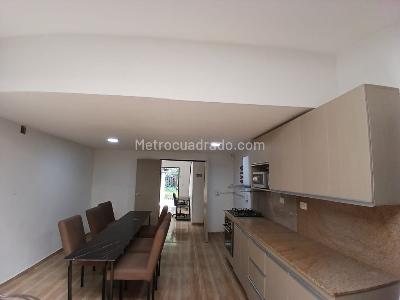 Casa en arriendo en Belen Malibu, Medellín · foto 10 de 20
