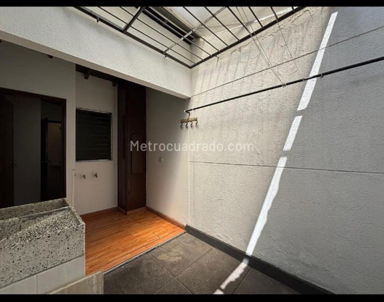 Casa de 4 Alcobas en Belén Miravalle con Balcón - 5