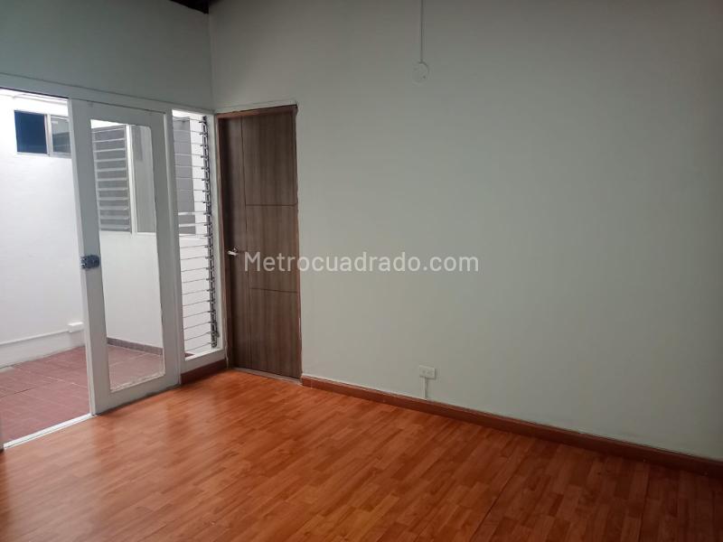 Casa de 4 Alcobas en Belén Miravalle con Balcón - 9