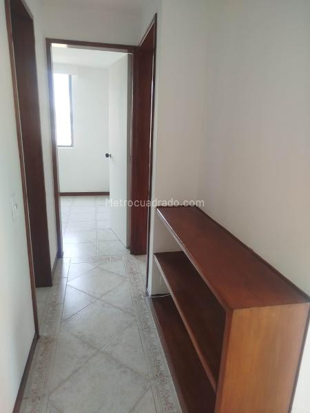 Apartamento en Arriendo de 2 Alcobas en La Loma de Bernal (Estrato 4) - 5