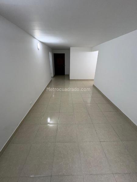 Apartamento de 3 Alcobas en Arriendo en Belén Las Violetas (Estrato 3)