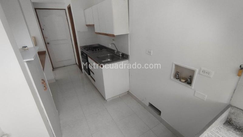 Tranquil 2BR Apartment in El Poblado - 2