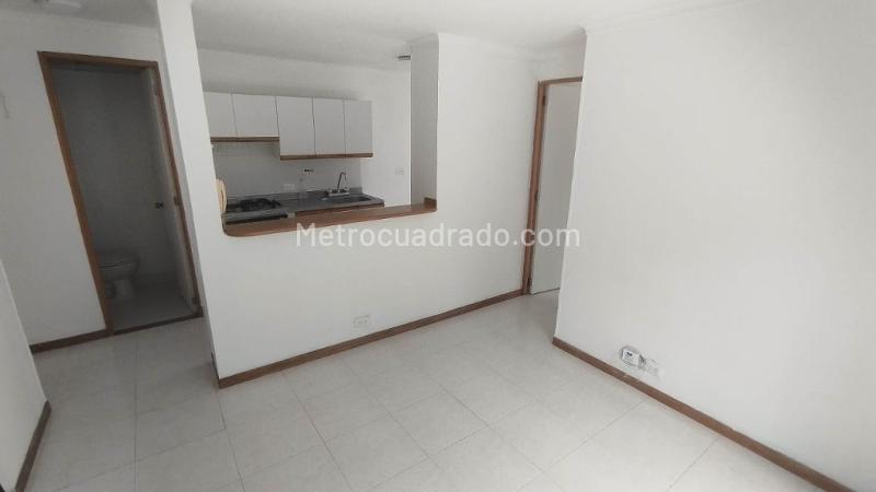 Tranquil 2BR Apartment in El Poblado - 3