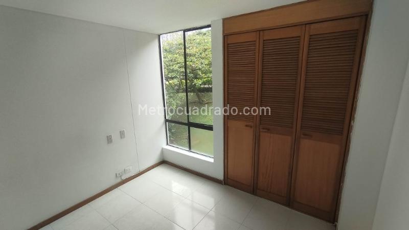 Tranquil 2BR Apartment in El Poblado - 4