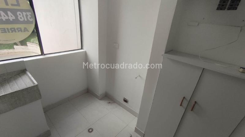 Tranquil 2BR Apartment in El Poblado - 5