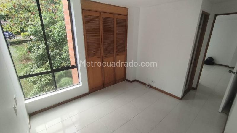 Tranquil 2BR Apartment in El Poblado - 6