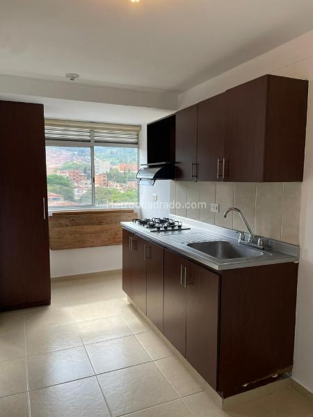 Apartamento en Arriendo de 3 Alcobas en Belén Los Alpes (Estrato 4) - 4