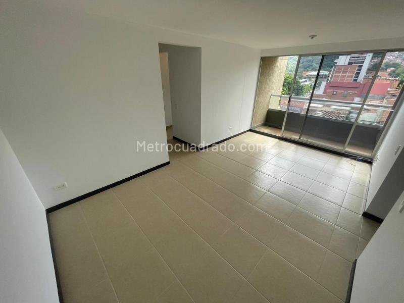 Apartamento en Arriendo de 3 Alcobas en Belén Los Alpes (Estrato 4) - 7