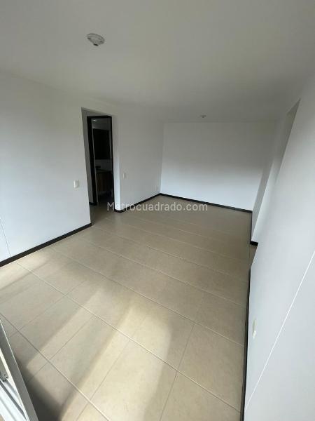 Apartamento en Arriendo de 3 Alcobas en Belén Los Alpes (Estrato 4) - 8