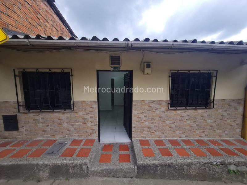 Cozy 2BR Apartment in Vereda La Raya, La Estrella - 2