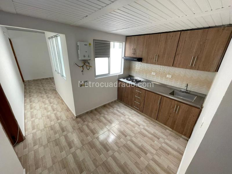 2BR Apartment for Rent in Belún Altavista (Lower)