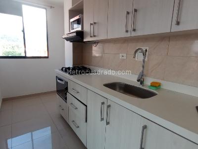 Apartamento de 3 alcobas en arriendo en Belen La Palma, Medellín, 116 m² · foto 9 de 20