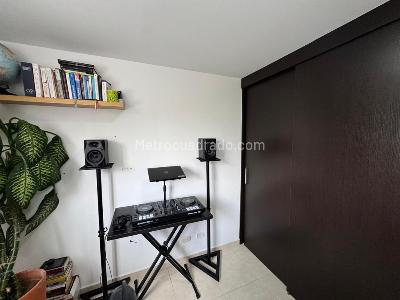 Apartamento de 3 alcobas en venta en La Doctora, Sabaneta, 75 m² · foto 12 de 17
