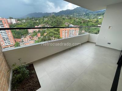 Apartment for rent in Camino Verde, Envigado