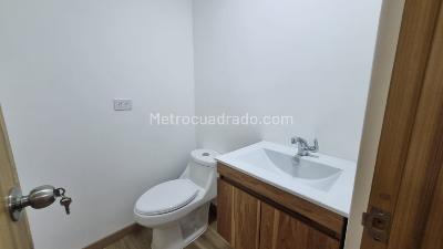 Apartamento de 1 alcoba en arriendo en El Poblado, Medellín, 33 m² · foto 5 de 6