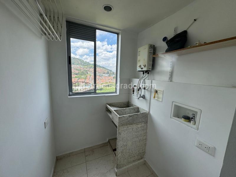 3BR Apartment in Niquia (65 m²) - 4
