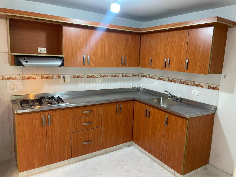 3BR House in Belen Loma De Los Bernal (80 m²)