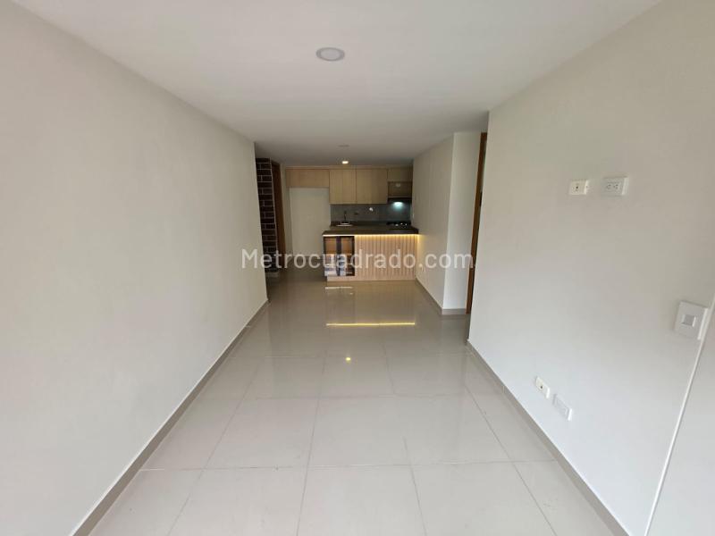 Moderno Apartamento de 3 Alcobas en El Carmelo, Sabaneta